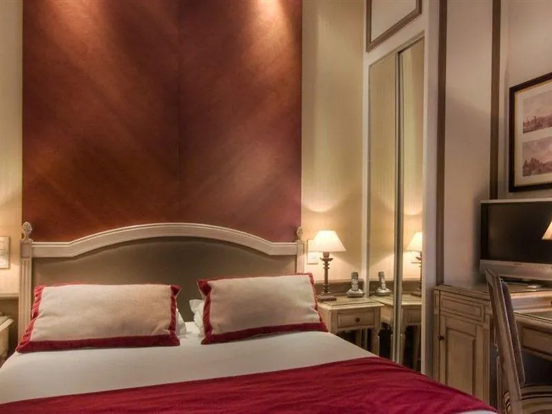 Western Premier Trocadero La Tour